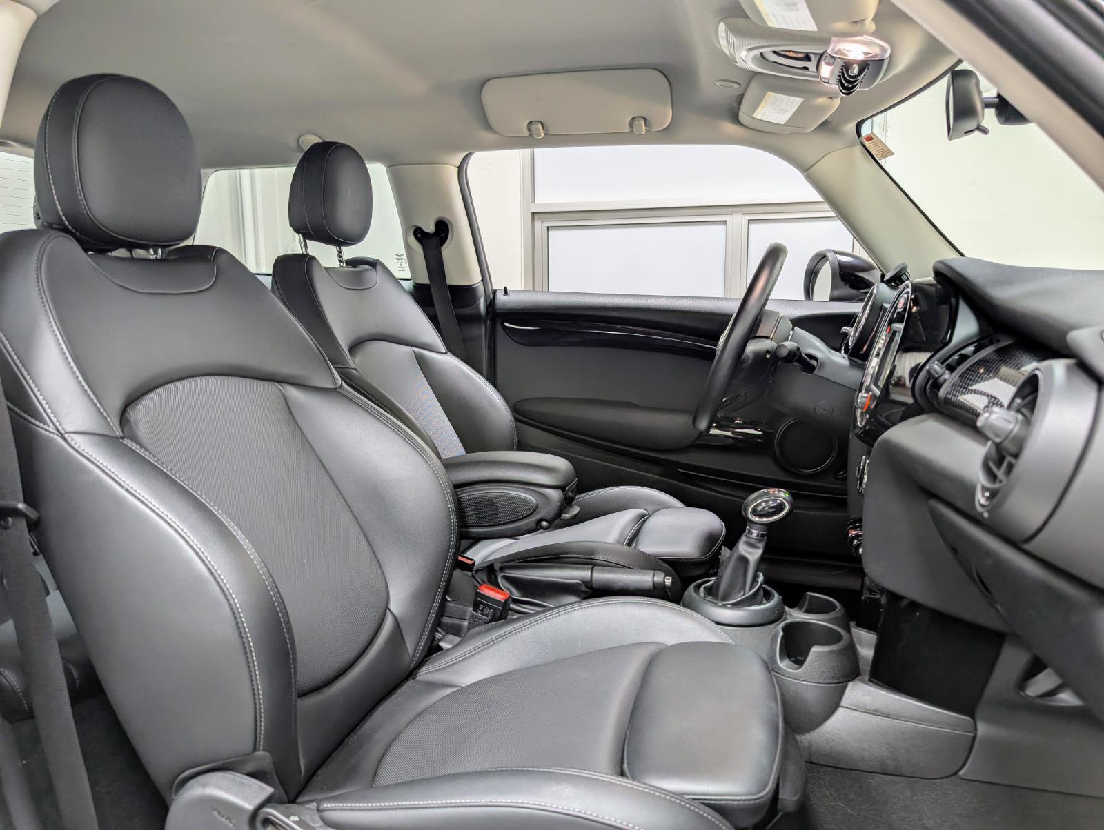 Used 2018 MINI Cooper S FWD image 18