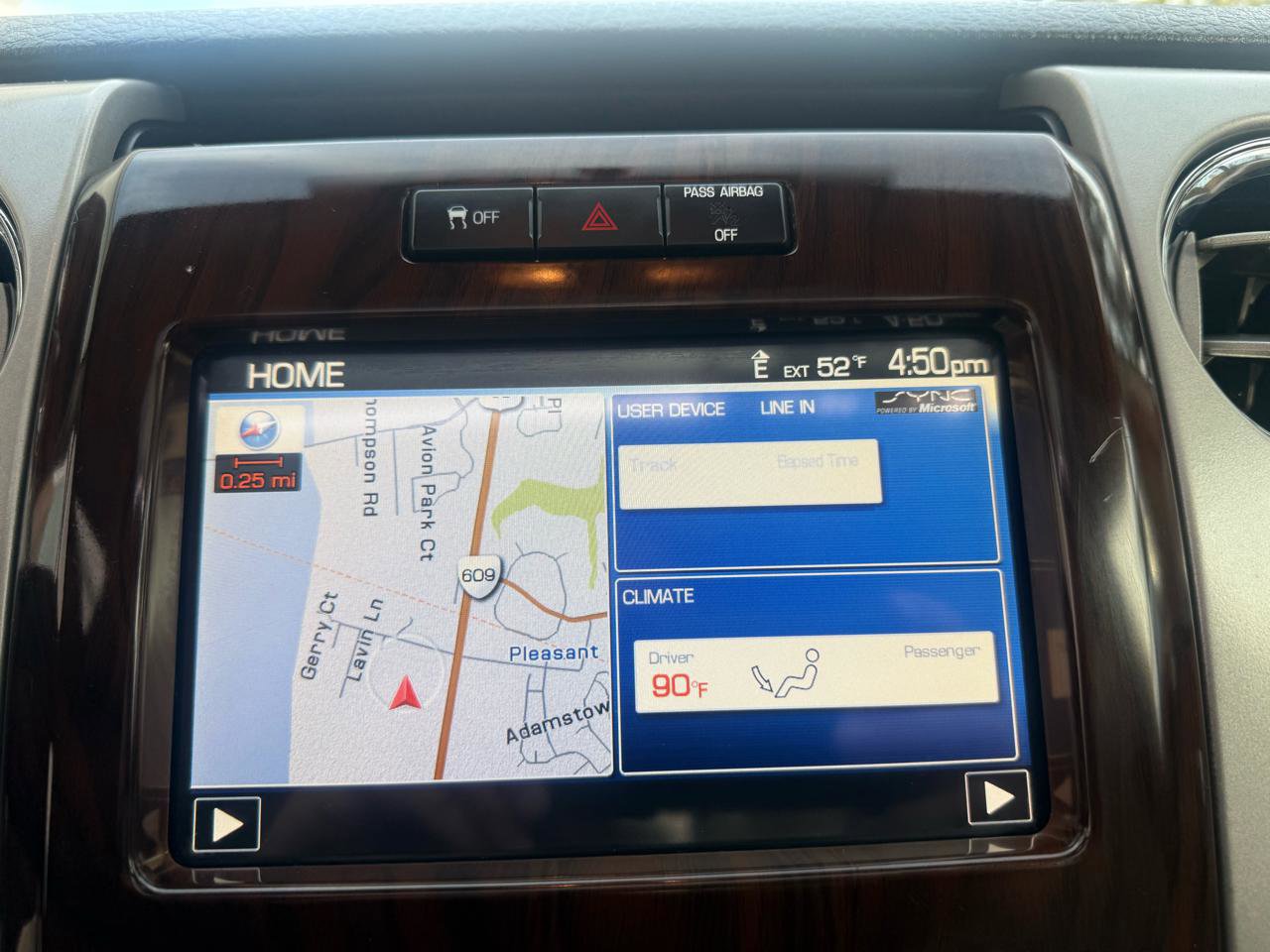 Used 2012 Ford F150 Lariat w/ Lariat Chrome Pkg image 41