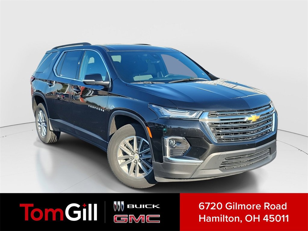 Used 2023 Chevrolet Traverse LT image 1