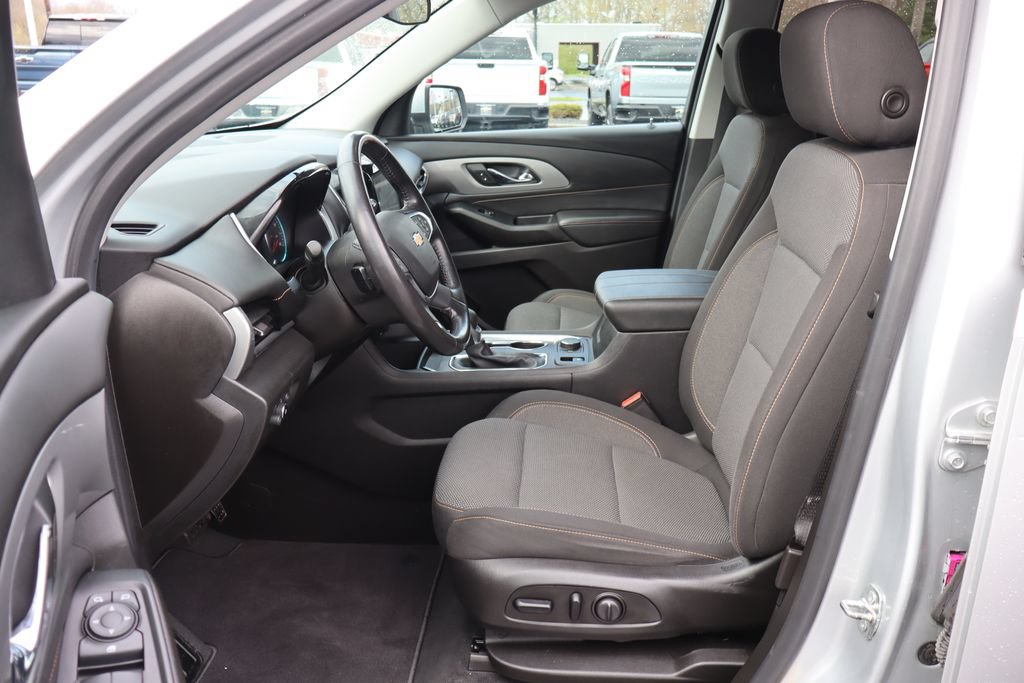 Used 2021 Chevrolet Traverse LT AWD/4WD image 4