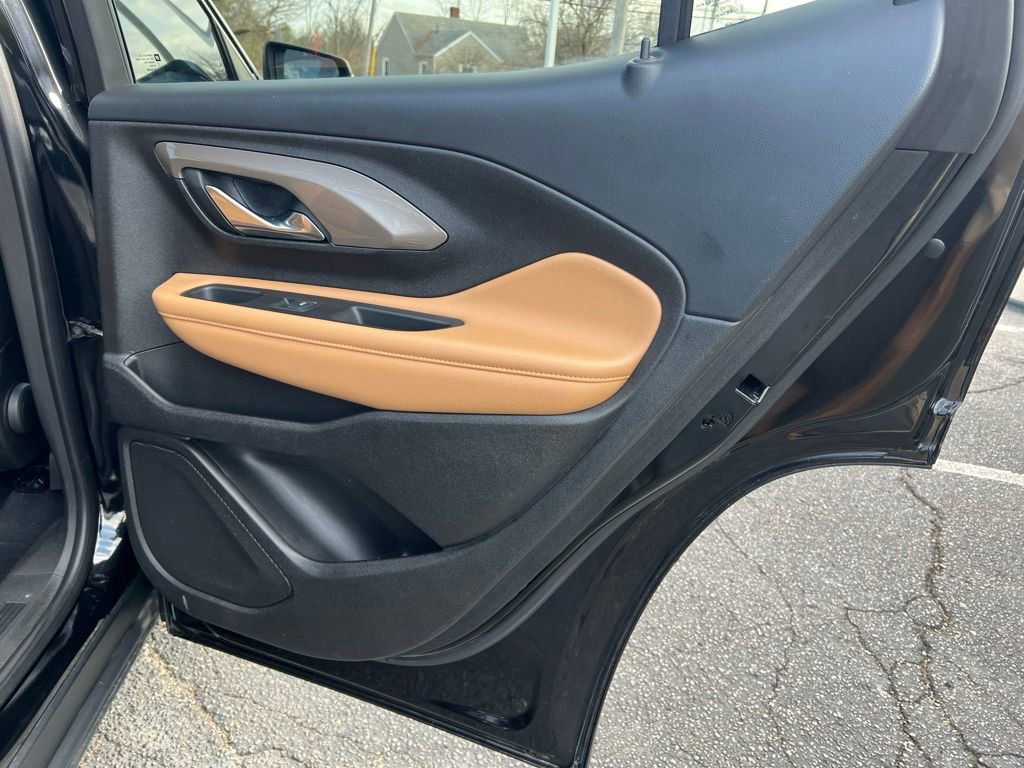 Used 2020 GMC Terrain SLT w/ Preferred Package image 28