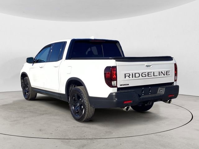 Used 2025 Honda Ridgeline Black Edition image 3