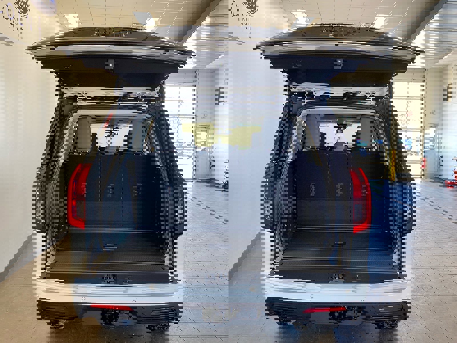 New 2026 Ford Expedition Active image 17