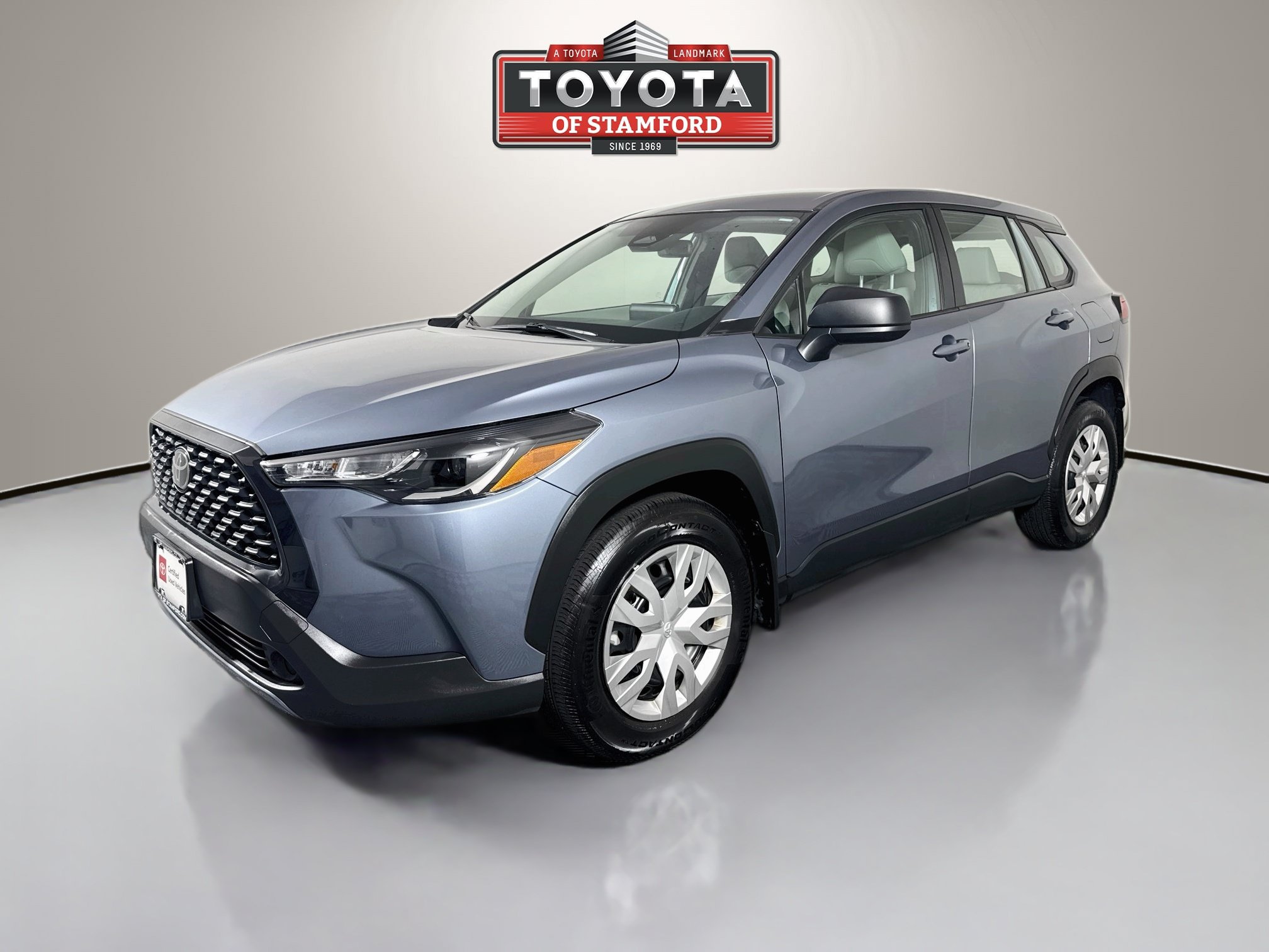 Used 2025 Toyota Corolla Cross L FWD image 3