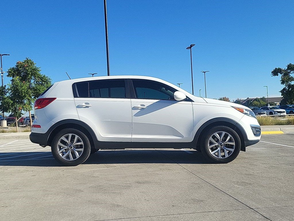Used 2016 Kia Sportage LX AWD/4WD image 9