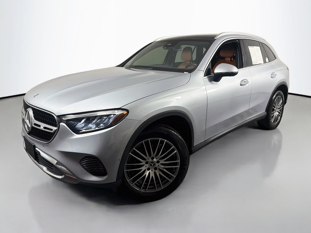 Used 2024 Mercedes-Benz GLC 300 video 1