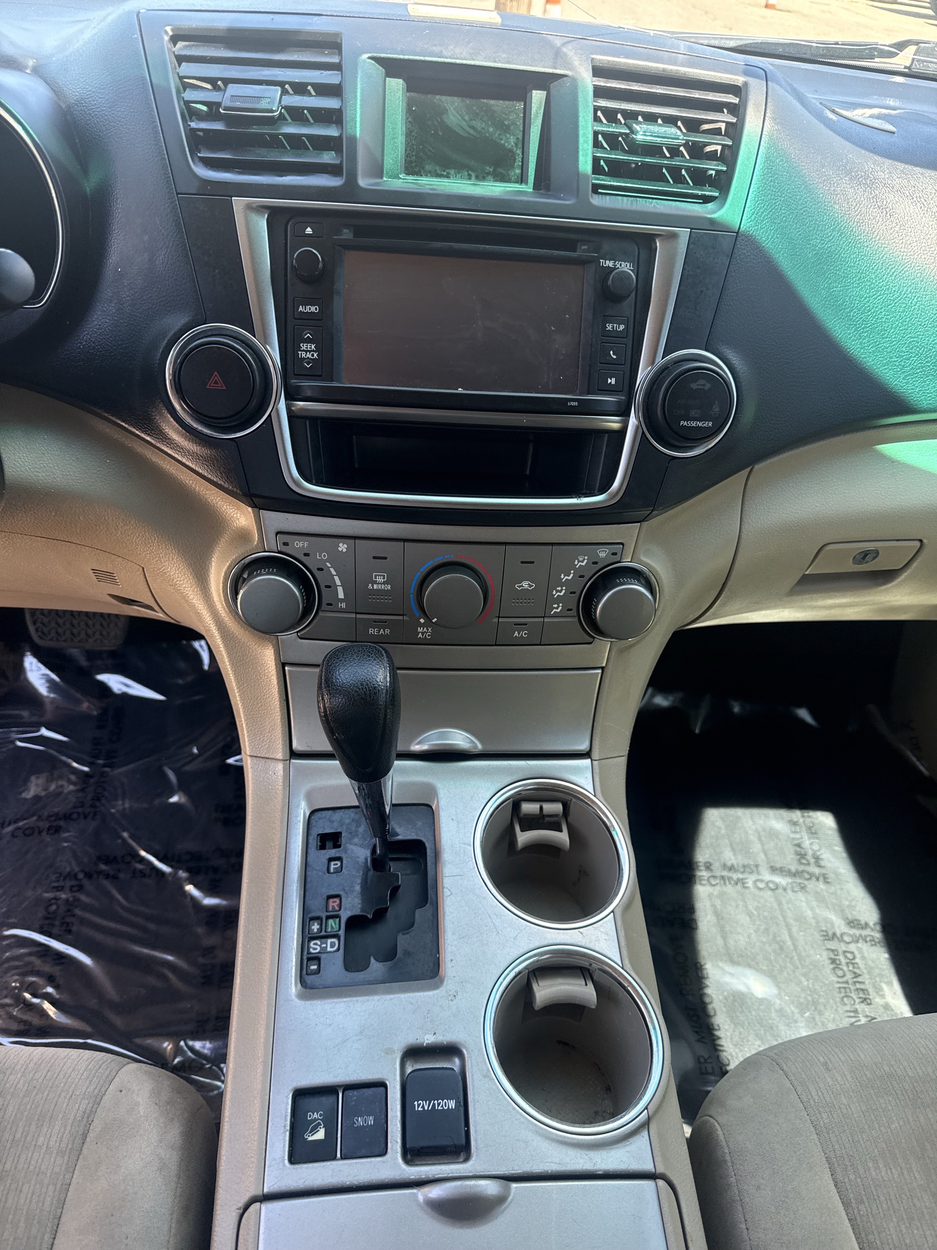 Used 2013 Toyota Highlander Plus AWD/4WD image 14