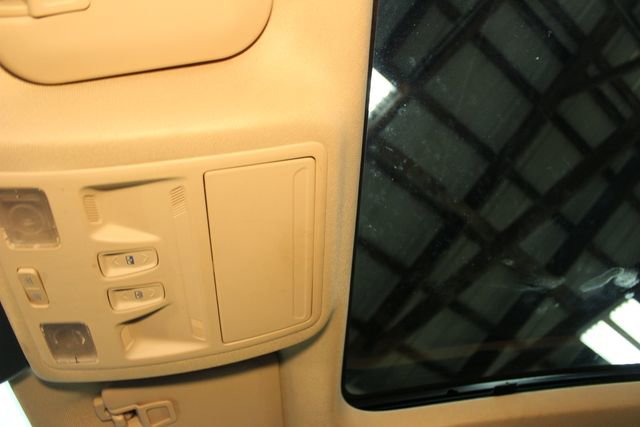 Used 2020 Ford Escape SEL image 31