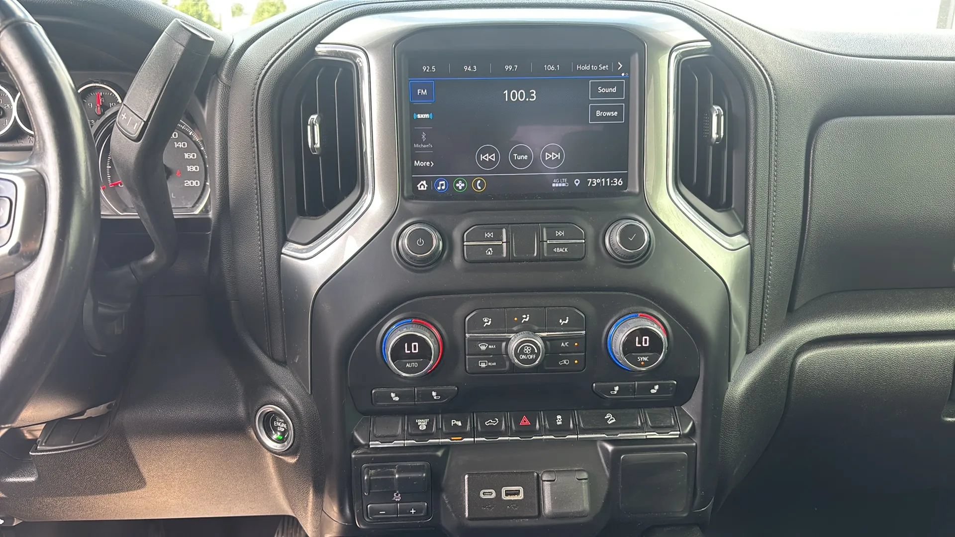 Used 2022 Chevrolet Silverado 2500 LT w/ Midnight Edition AWD/4WD image 28
