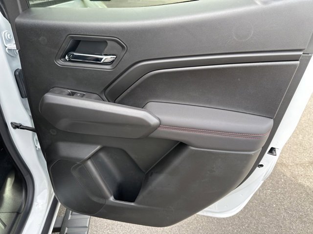New 2025 Chevrolet Colorado Z71 w/ Midnight Edition image 2