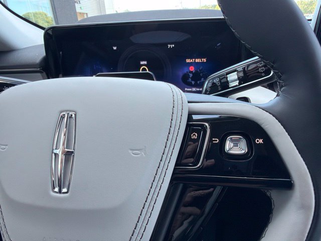 New 2026 Lincoln Aviator AWD image 23