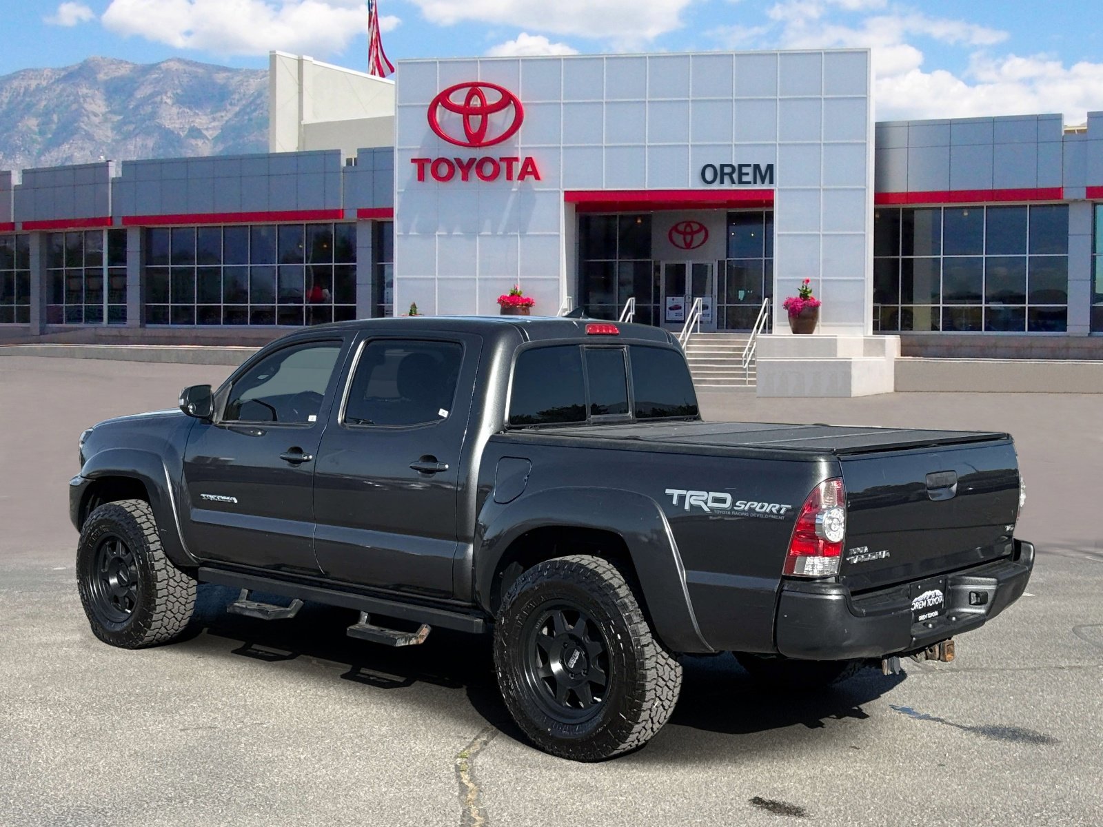 Used 2015 Toyota Tacoma 4x4 Double Cab w/ TRD Sport Package image 5
