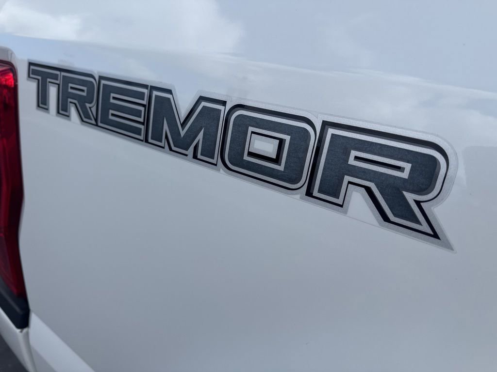 Used 2022 Ford F250 Lariat w/ Tremor Off-Road Package AWD/4WD image 8