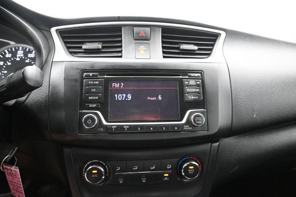 Used 2018 Nissan Sentra S FWD image 15