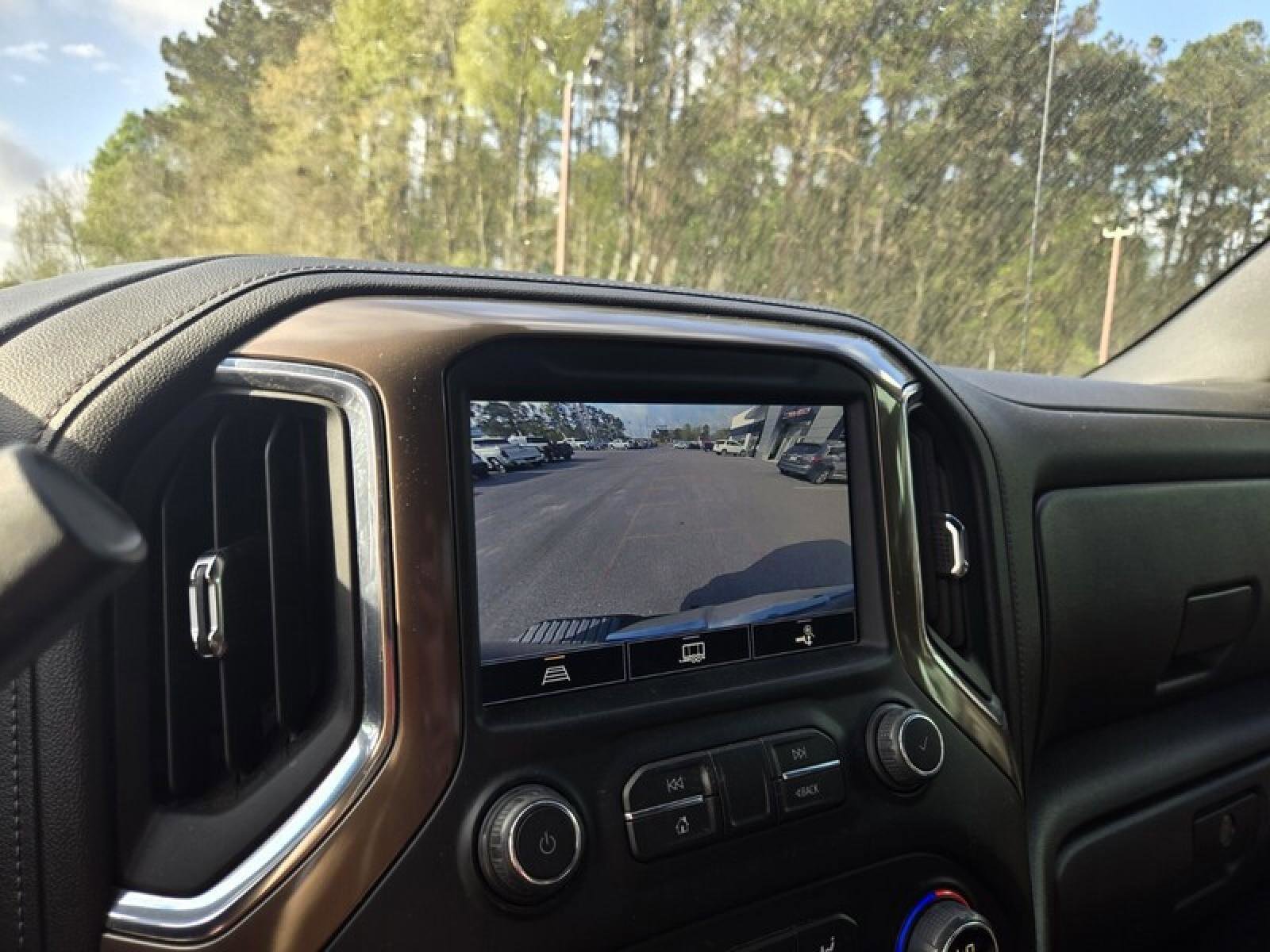 Used 2022 Chevrolet Silverado 1500 High Country image 15