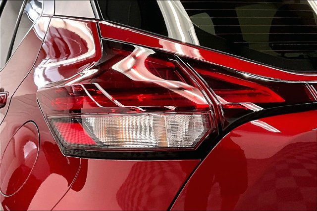 Used 2024 Nissan Kicks SV FWD image 33