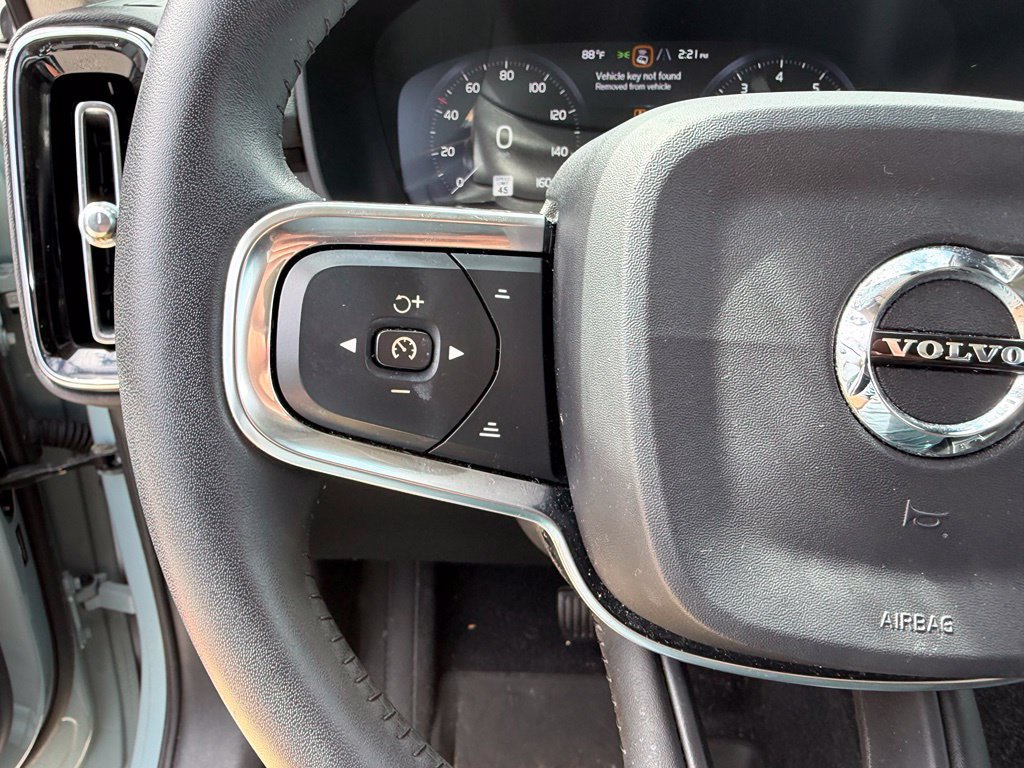 Used 2019 Volvo XC40 T5 Momentum AWD/4WD image 25