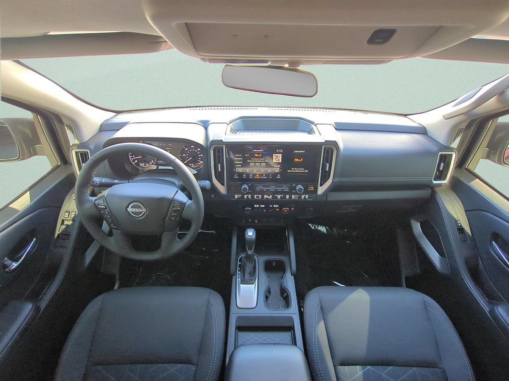 Certified 2025 Nissan Frontier SV w/ SV Convenience Package RWD image 11