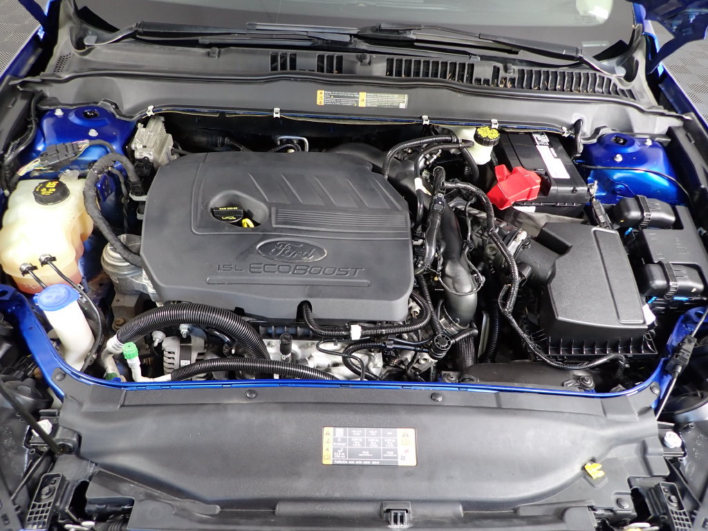 Used 2017 Ford Fusion SE w/ Fusion SE Technology Package FWD image 39