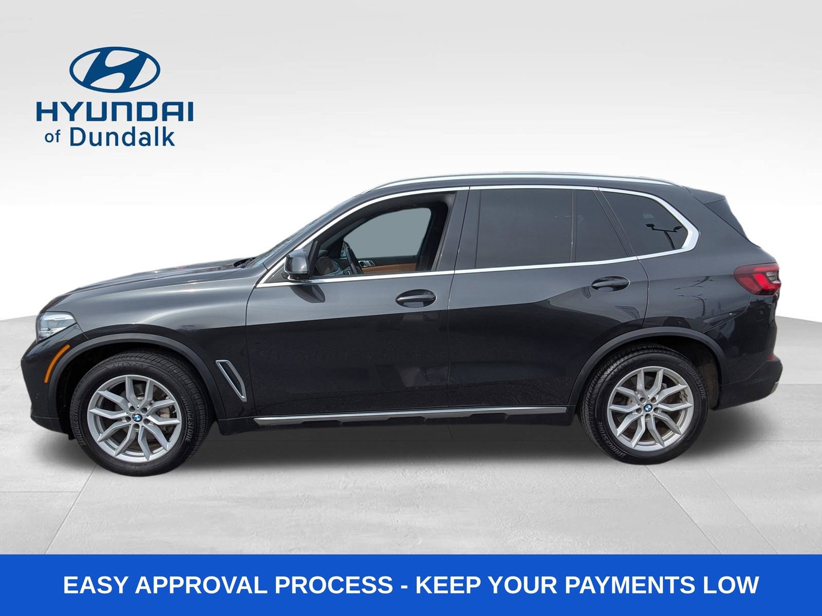 Used 2023 BMW X5 xDrive40i w/ Premium Package image 2