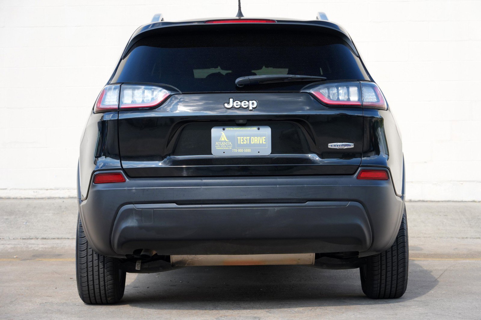 Used 2019 Jeep Cherokee Latitude w/ Popular Appearance Group FWD image 10