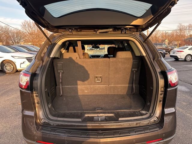 Used 2017 Chevrolet Traverse LT image 10