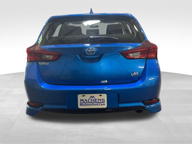 Used 2018 Toyota Corolla iM w/ All-Weather Mat Package FWD image 5