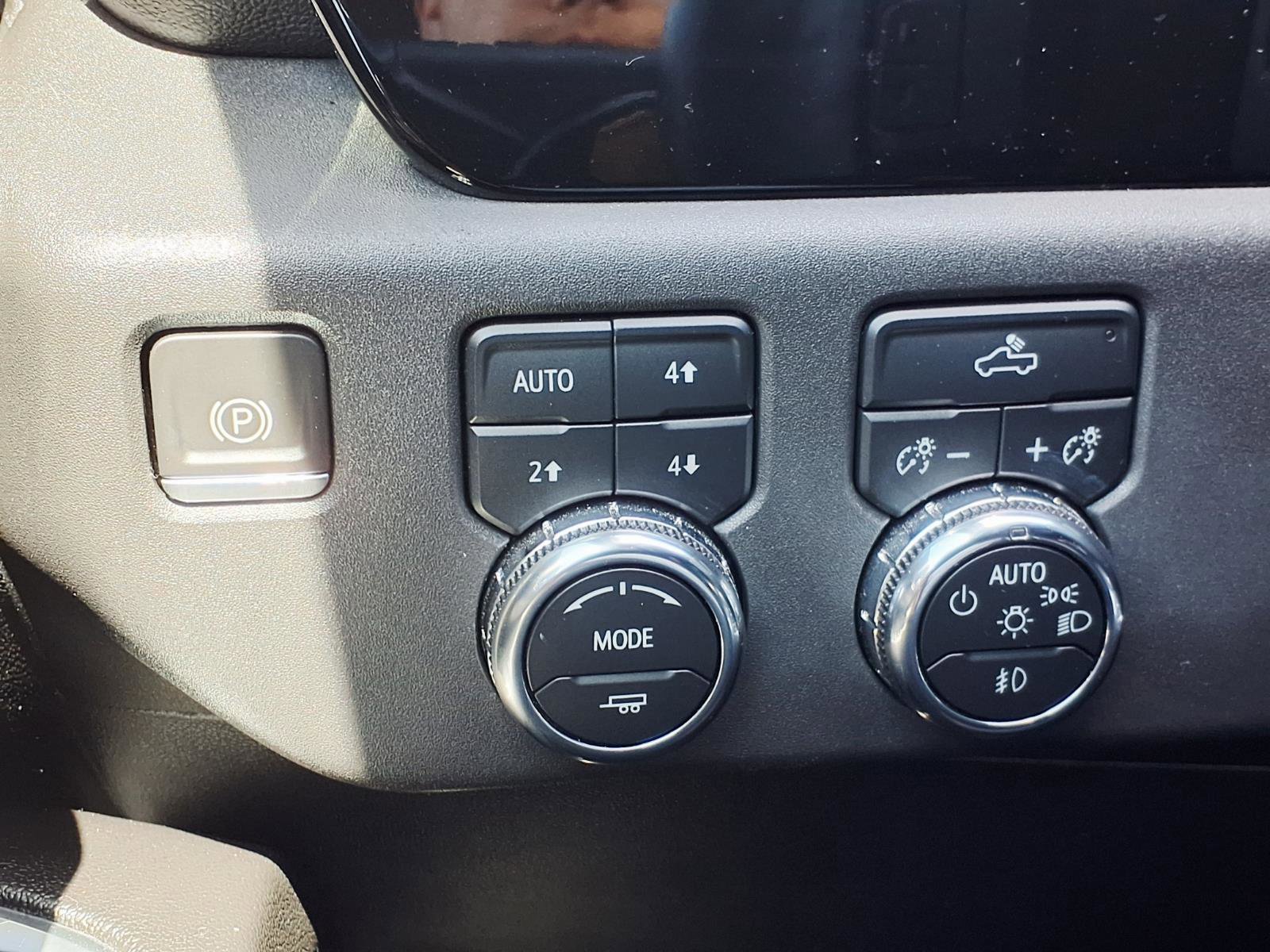 Used 2023 GMC Sierra 1500 Elevation w/ X31 Off-Road Package AWD/4WD image 25