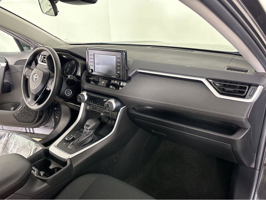 Used 2021 Toyota RAV4 LE image 36
