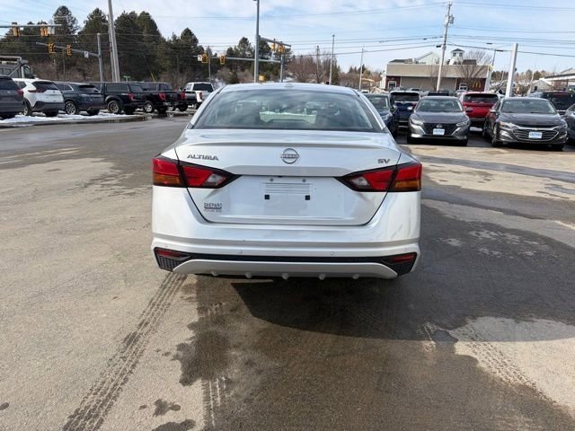 Used 2024 Nissan Altima 2.5 SV image 6