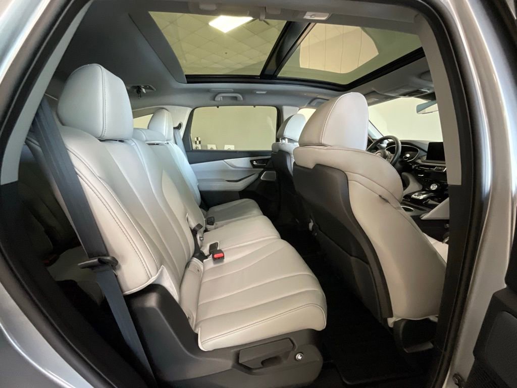 Certified 2025 Acura MDX w/ Technology Package AWD/4WD image 23