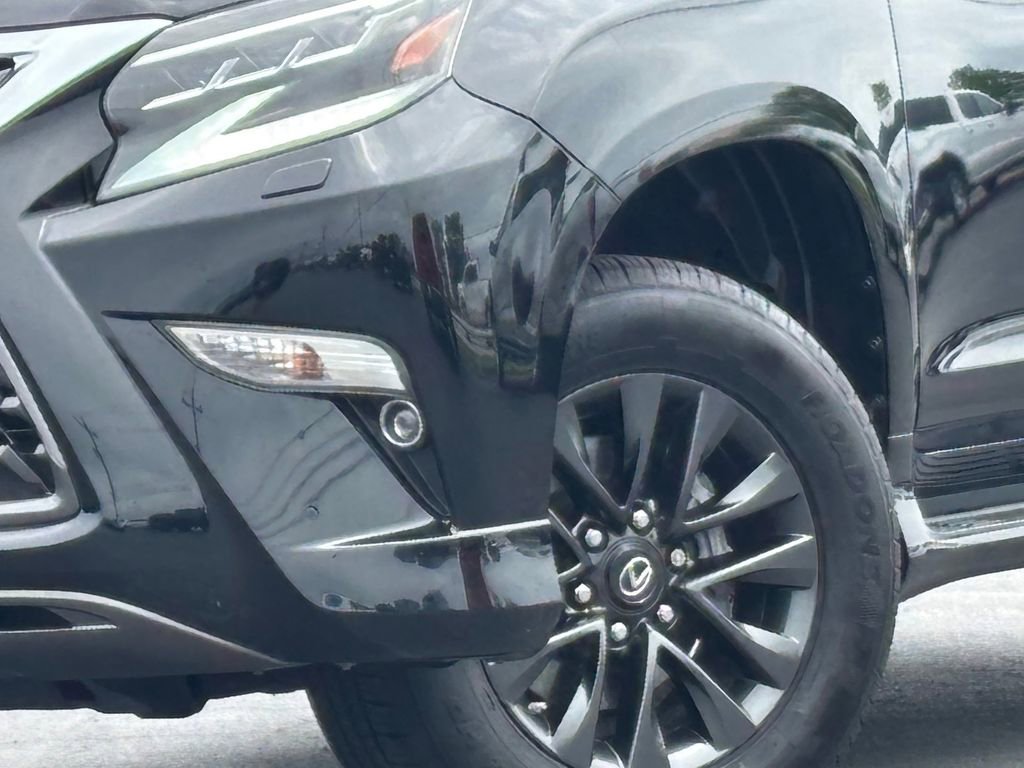 Used 2023 Lexus GX 460 Premium w/ Premium Package AWD/4WD image 2