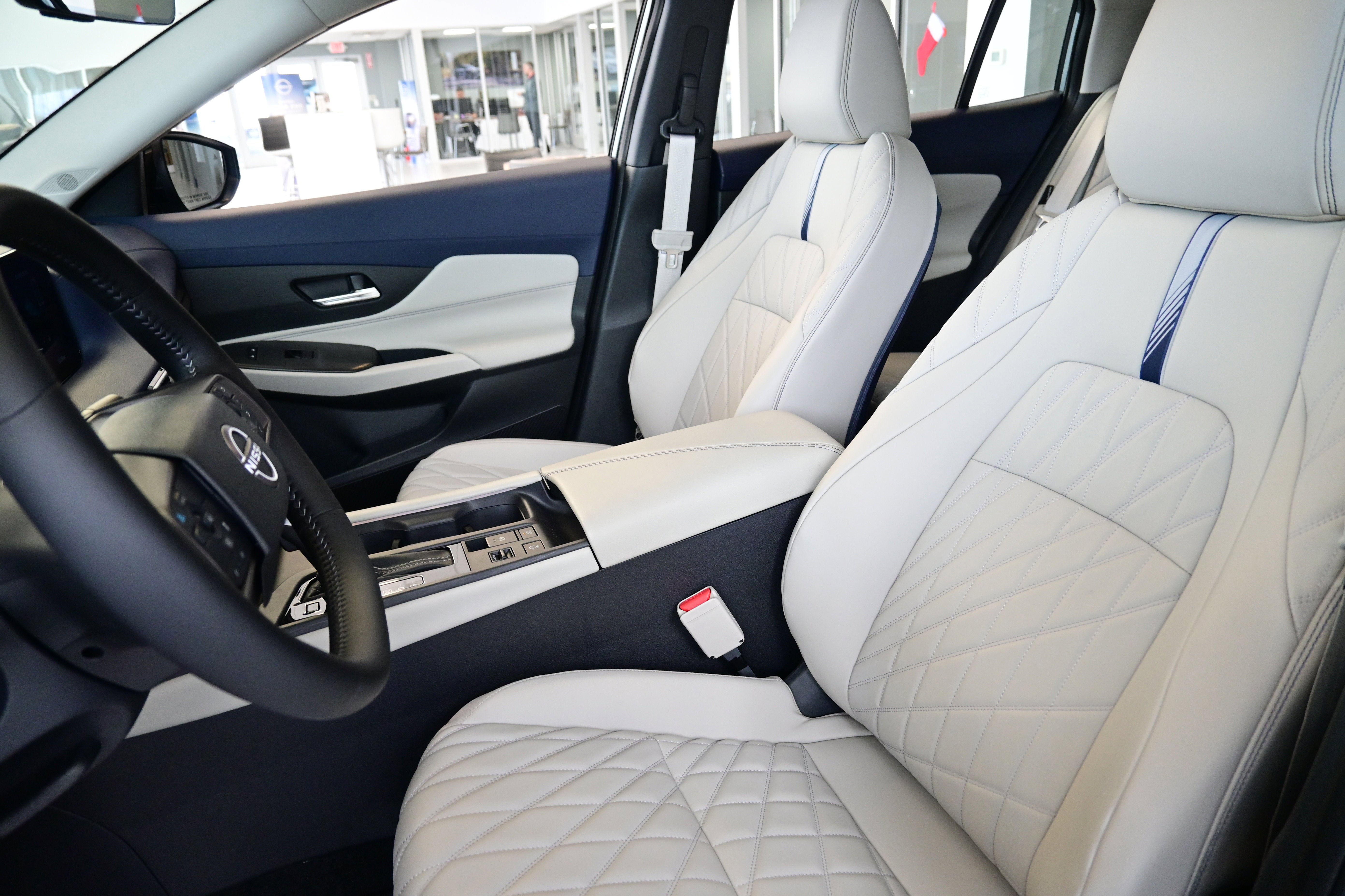 New 2026 Nissan Sentra SL w/ Floor Mat Package FWD image 22
