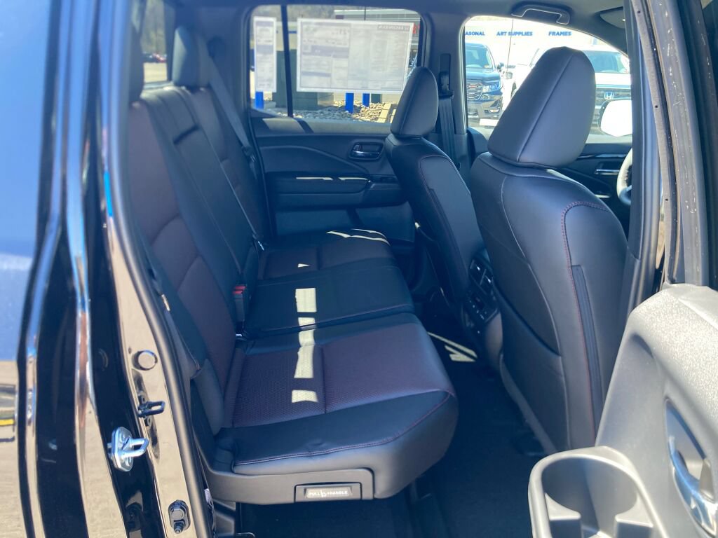 New 2026 Honda Ridgeline Black Edition image 6