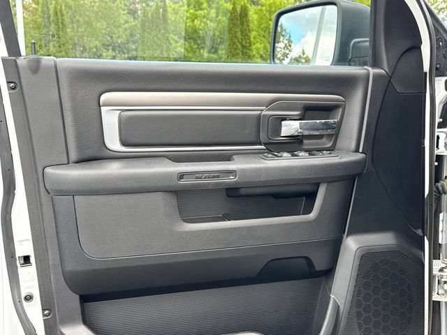 Used 2024 RAM 1500 Warlock AWD/4WD image 17