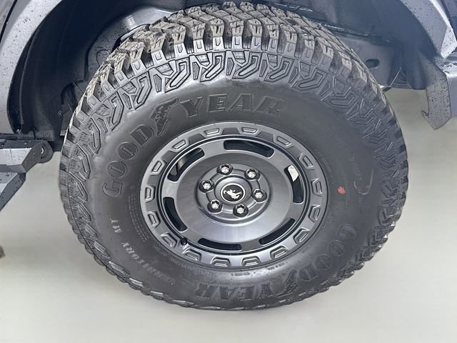 Used 2024 Ford Bronco Badlands image 31