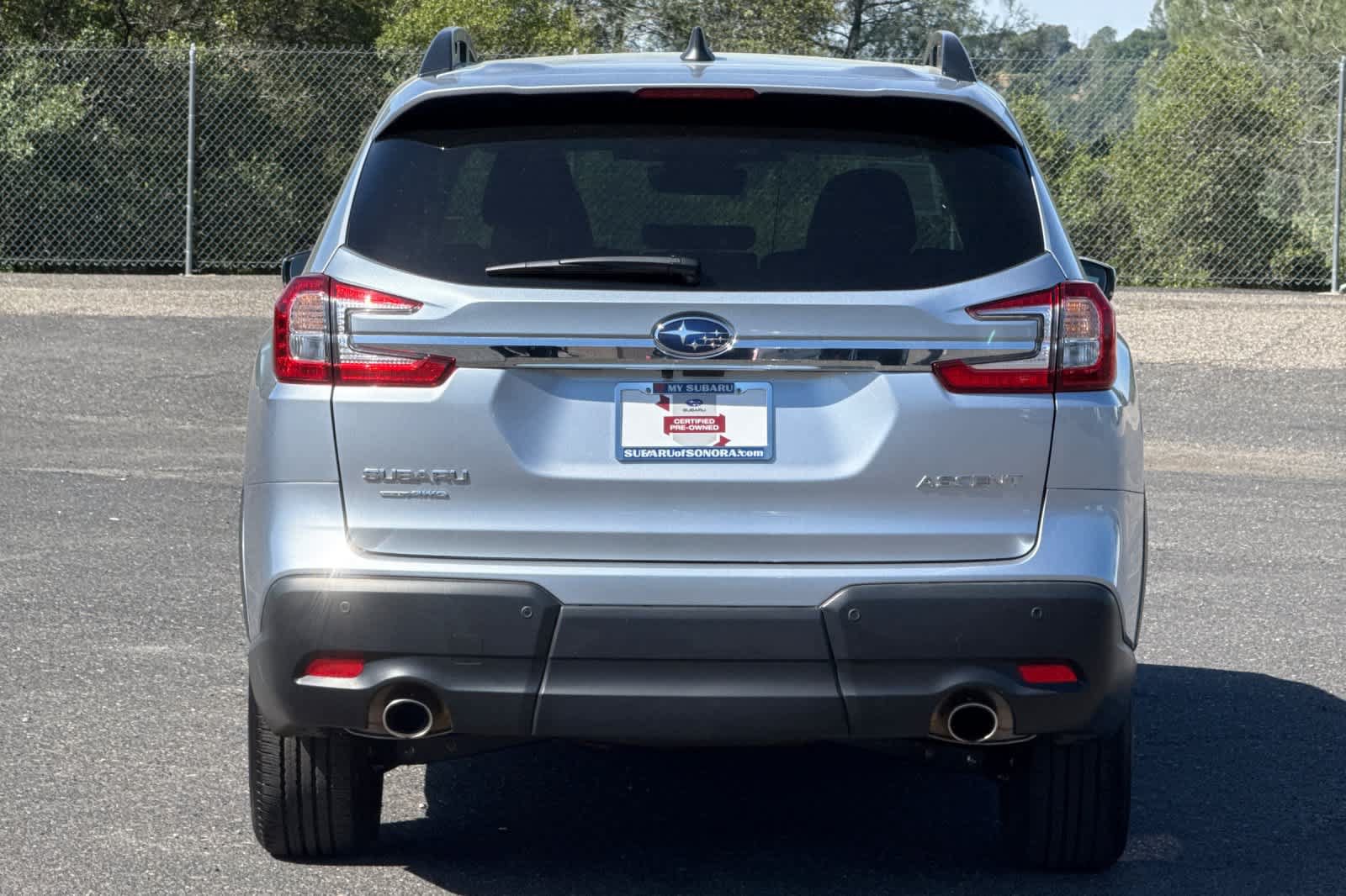 Used 2025 Subaru Ascent Premium AWD/4WD image 4
