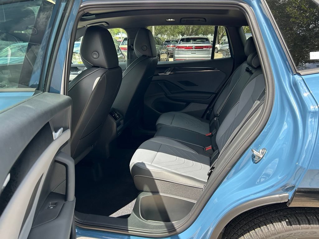 New 2026 Volkswagen Tiguan SE R-Line FWD image 46