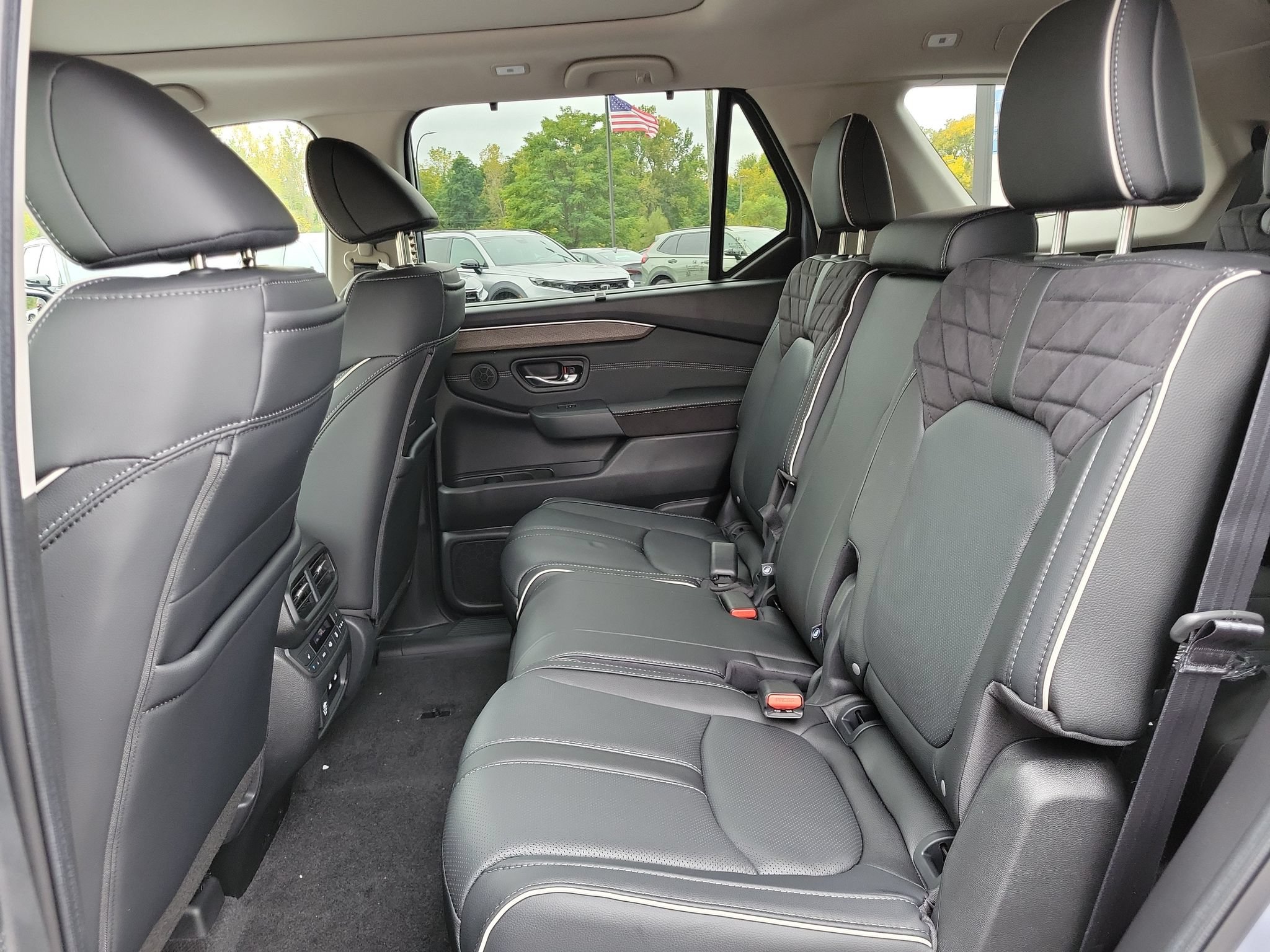 New 2026 Honda Pilot Elite image 22