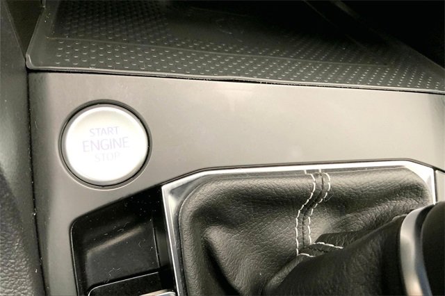 Certified 2022 Volkswagen Taos SE image 32