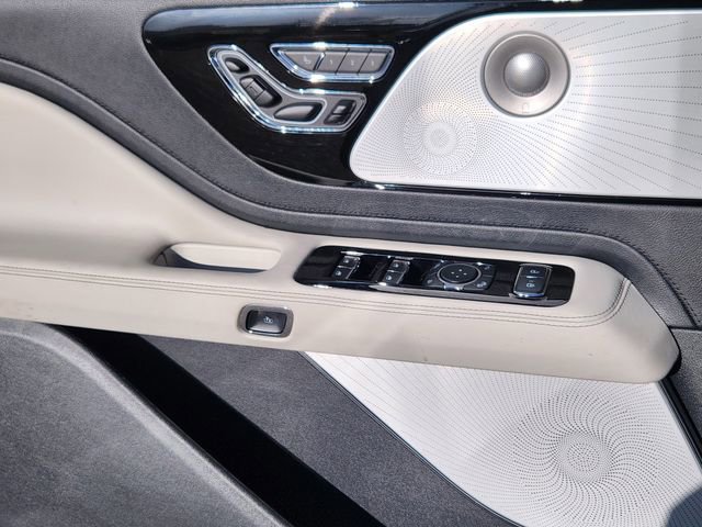 New 2026 Lincoln Aviator Reserve image 9