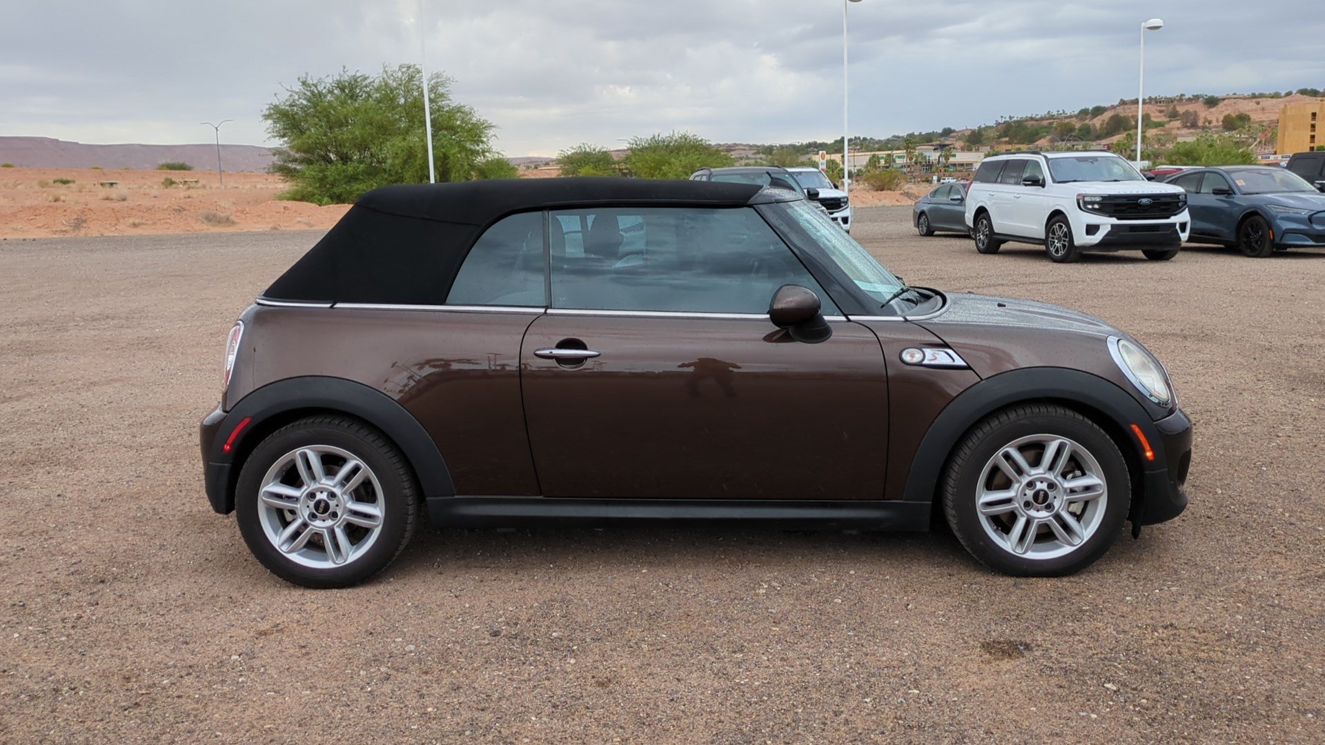 Used 2011 MINI Cooper S FWD image 2