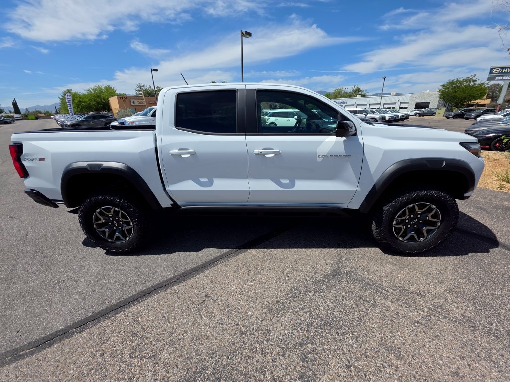 New 2026 Chevrolet Colorado ZR2 w/ Technology Package AWD/4WD image 6