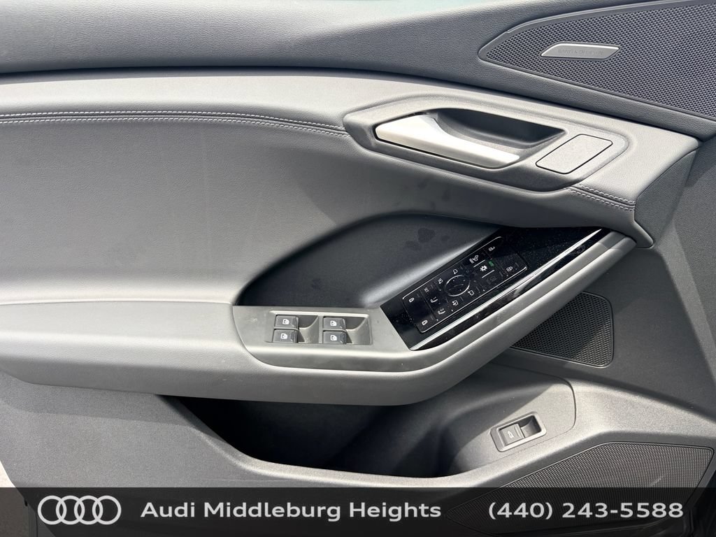 Certified 2025 Audi Q6 e-tron Premium Plus w/ Premium Plus AWD/4WD image 15