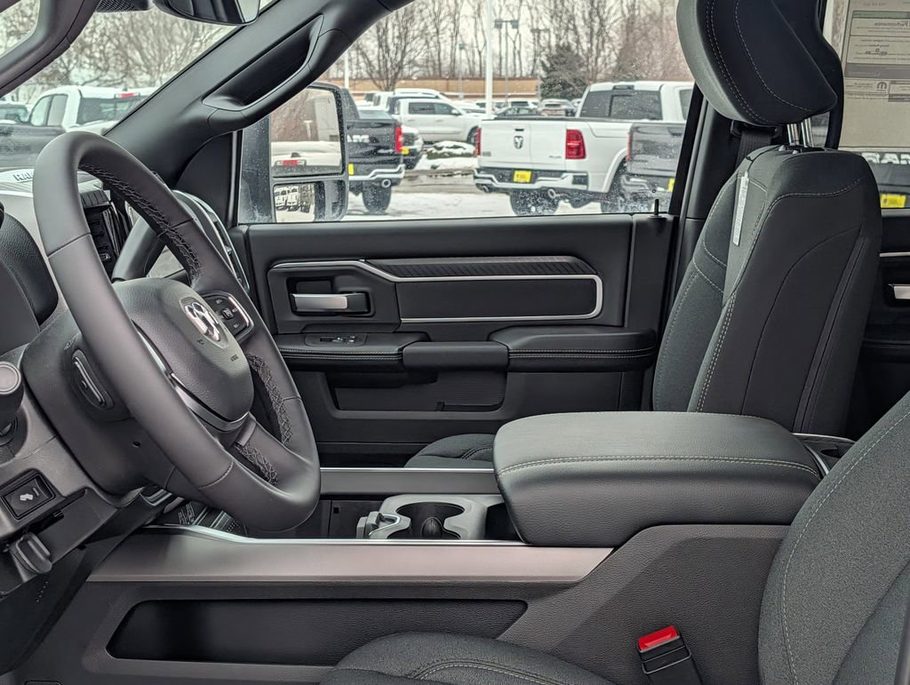 New 2026 RAM 3500 Big Horn AWD/4WD image 5