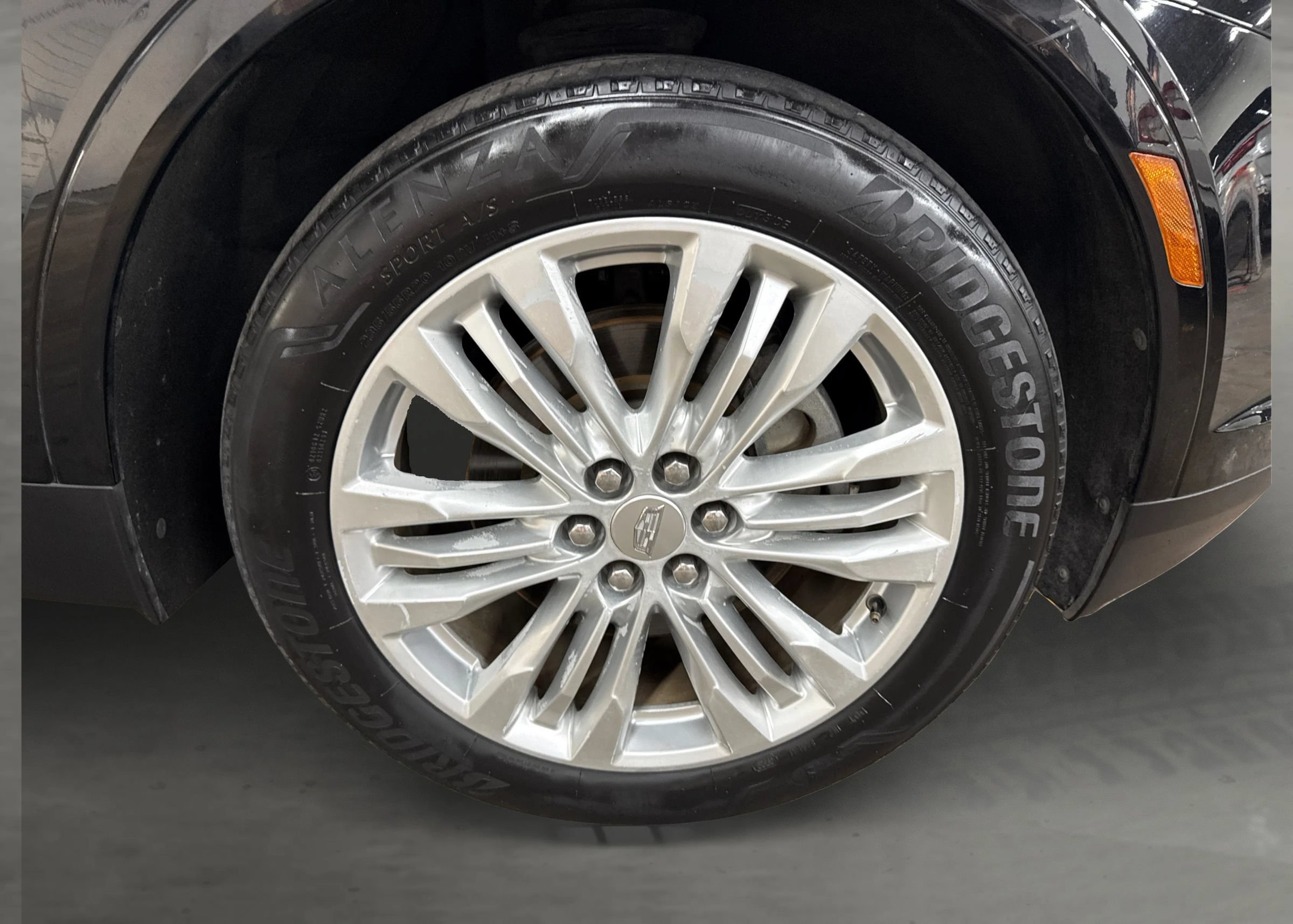 Used 2019 Cadillac XT5 Premium Luxury FWD image 48