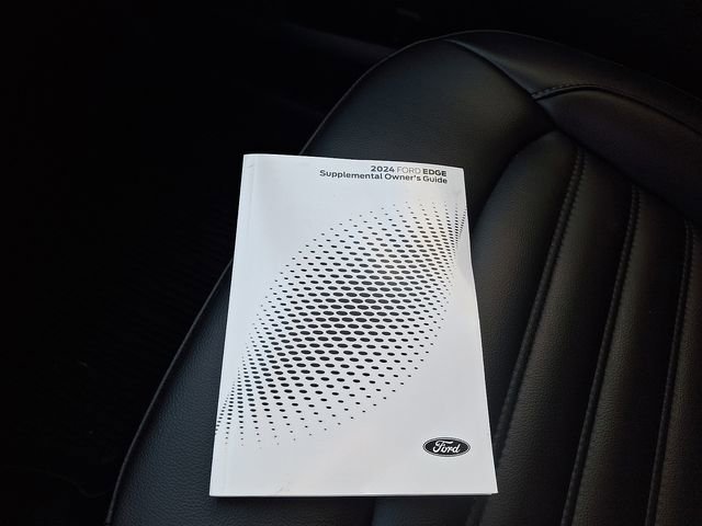 Used 2024 Ford Edge SEL w/ Convenience Package image 24