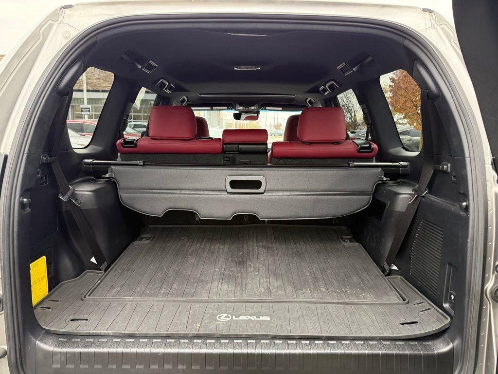 Used 2023 Lexus GX 460 Premium image 18
