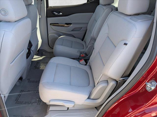 Used 2022 GMC Acadia SLE w/ Driver Convenience Package FWD image 26