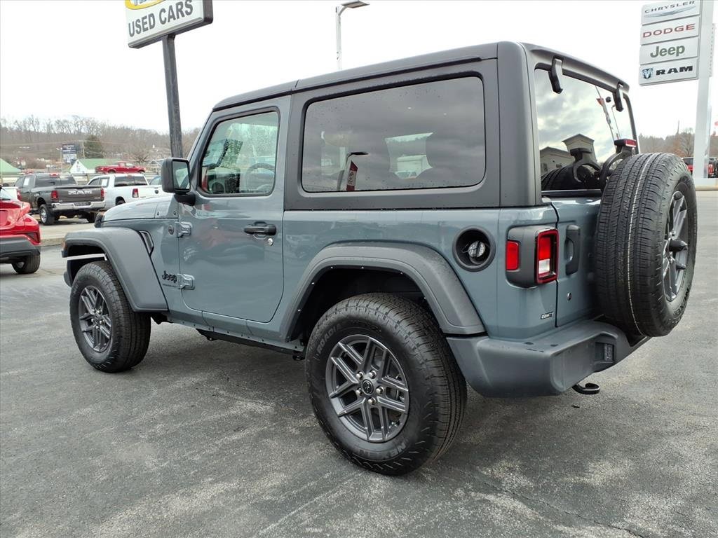 Used 2024 Jeep Wrangler Sport image 8